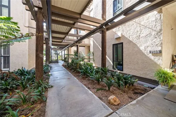 7139 Marina Pacifica DR S #Key 8, Long Beach, CA 90803