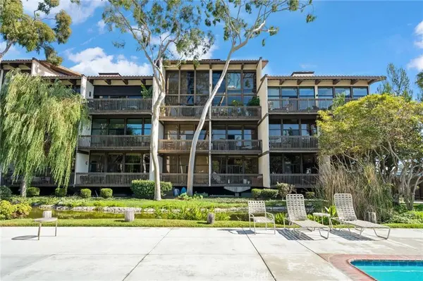 7139 Marina Pacifica DR S #Key 8, Long Beach, CA 90803