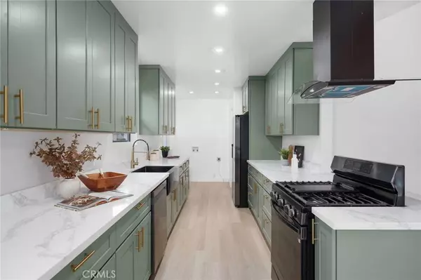 6316 Michelson ST, Lakewood, CA 90713