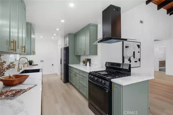 6316 Michelson ST, Lakewood, CA 90713