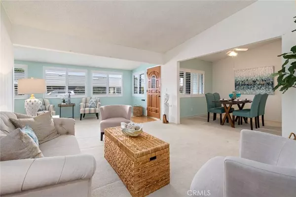 1670 Interlachen RD #43J, Seal Beach, CA 90740