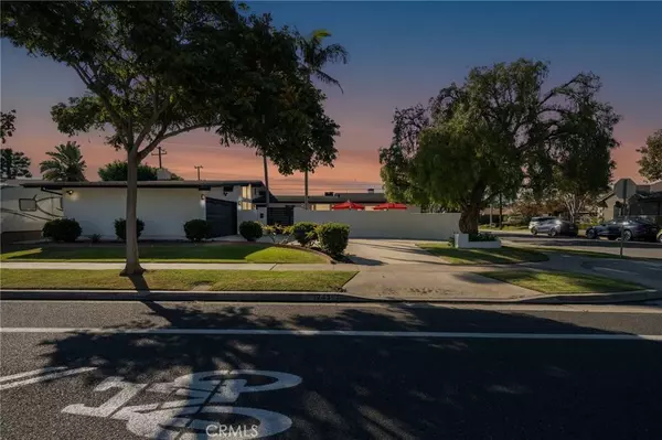 12431 Foster RD, Rossmoor, CA 90720