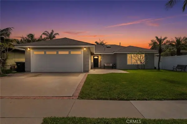 14872 Vanguard LN, Huntington Beach, CA 92647