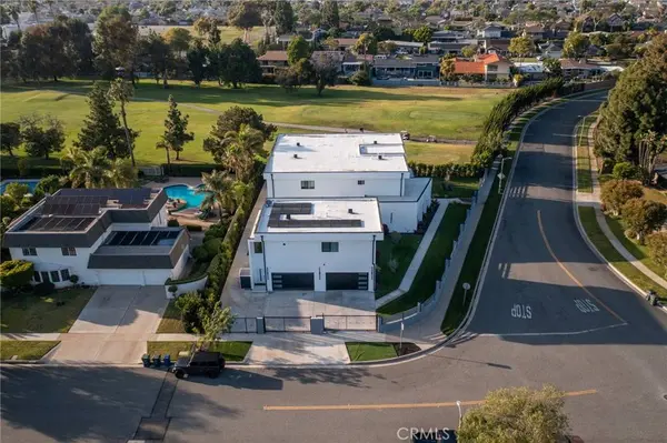 4415 Parkview DR, Lakewood, CA 90712