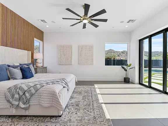 East Roadrunner Road, Paradise Valley, AZ 85253