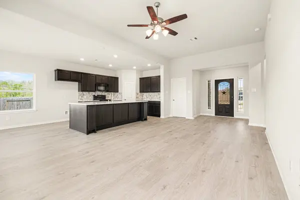 13002 Laura Lake, Willis, TX 77318