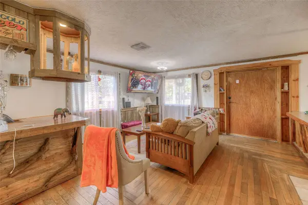 123 HILLTOP, Onalaska, TX 77360