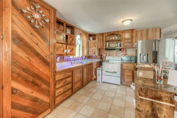 123 HILLTOP, Onalaska, TX 77360