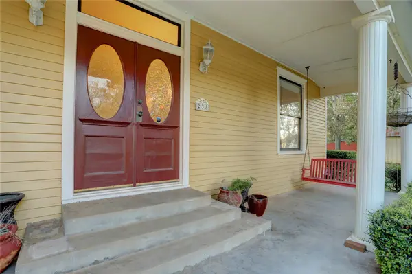238 Bridge AVE, Glen Flora, TX 77443