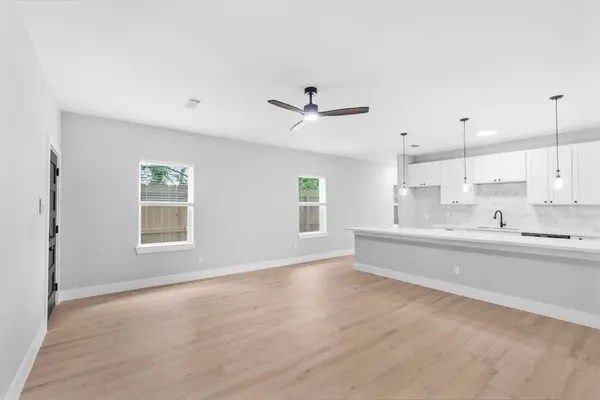 9918 Fillmore, Houston, TX 77029