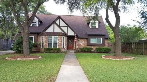 11830 Westmere DR, Houston, TX 77077