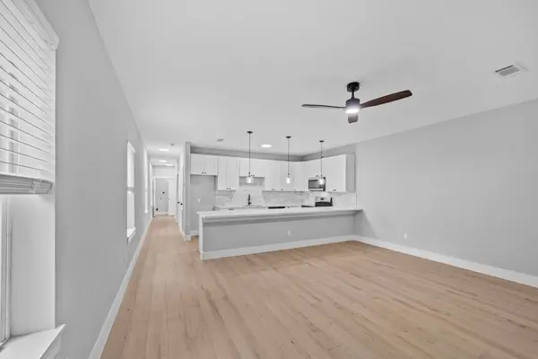 9918 Fillmore, Houston, TX 77029