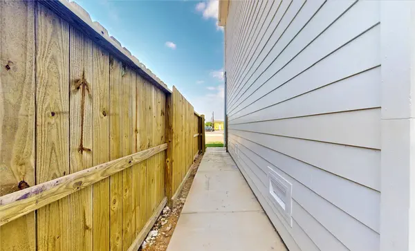 12234 Kirkgard, Houston, TX 77045