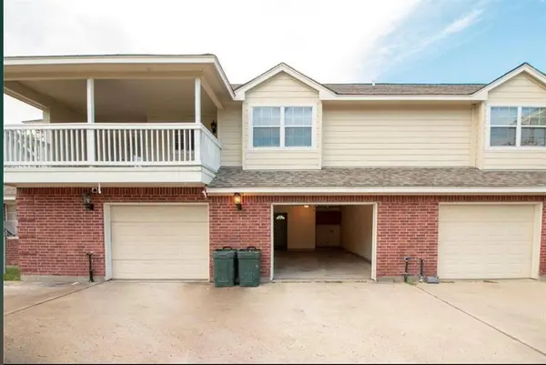 1203 Lovett #1255, Tomball, TX 77375