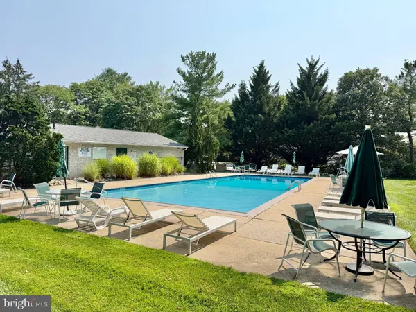 123 HAMPSTEAD DR #123, Ambler, PA 19002