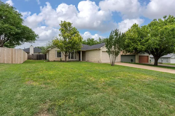 215 Crystal Knoll BLVD, Georgetown, TX 78626