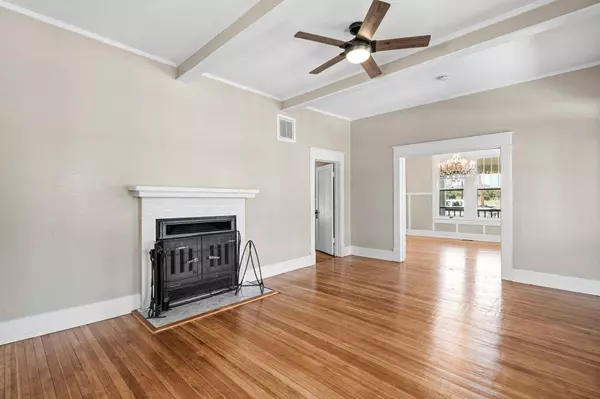 1501 Beaver LN, Florence, TX 76527