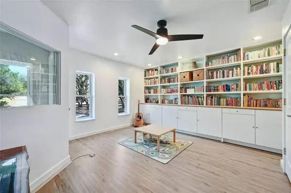 13016 S Madrone TRL, Austin, TX 78737