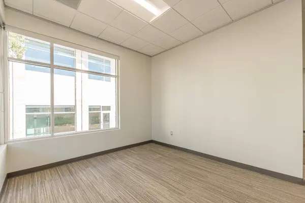 14425 Falcon Head BLVD #B, Austin, TX 78738