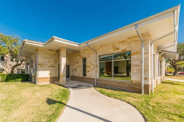 14425 Falcon Head BLVD #B, Austin, TX 78738
