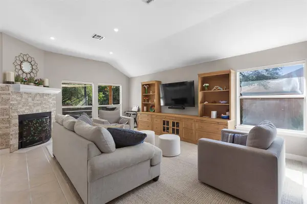 907 Kemp Hills DR, Austin, TX 78737
