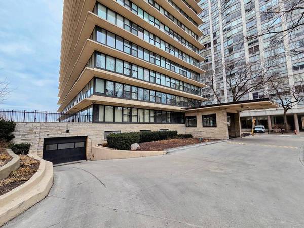 5801 N Sheridan RD #12B, Chicago, IL 60660