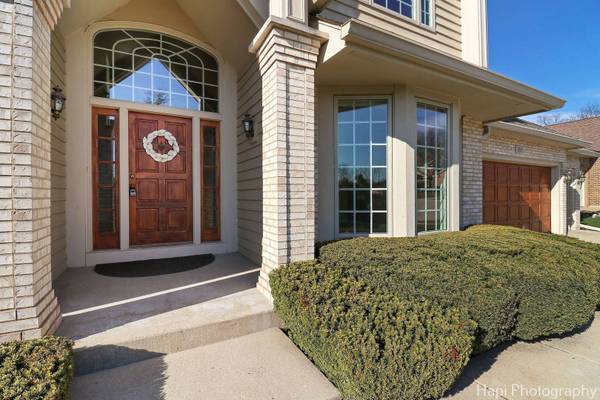 595 Edelweiss DR, Antioch, IL 60002