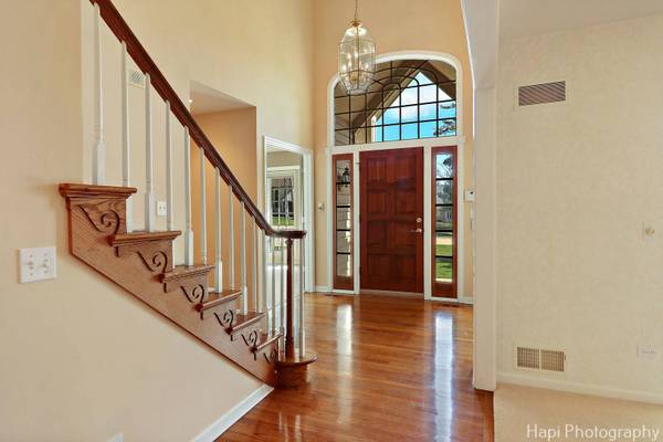 595 Edelweiss DR, Antioch, IL 60002