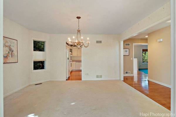 595 Edelweiss DR, Antioch, IL 60002