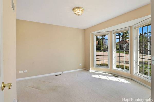 595 Edelweiss DR, Antioch, IL 60002