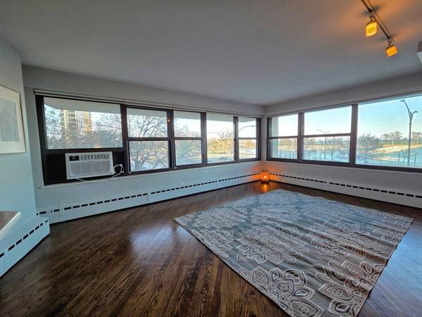 3410 N Lake Shore DR #3D, Chicago, IL 60657