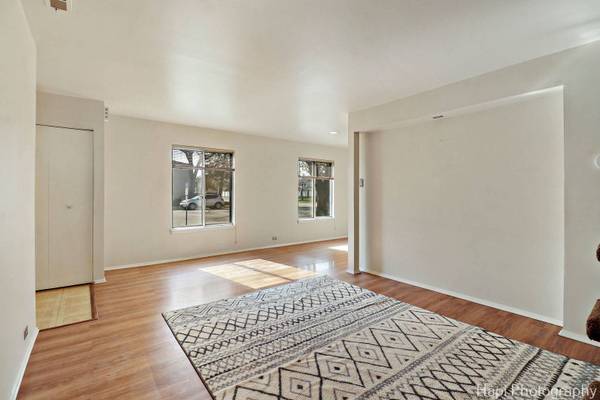 702 E OLD WILLOW RD LN #101B, Prospect Heights, IL 60070