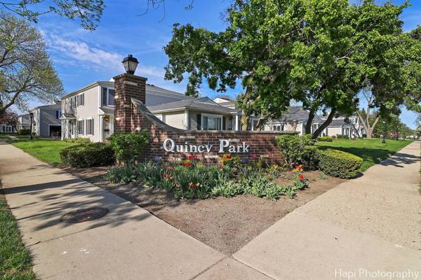 702 E OLD WILLOW RD LN #101B, Prospect Heights, IL 60070