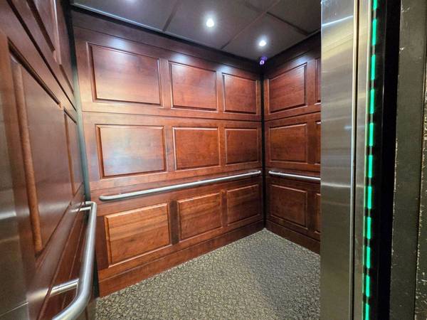 6833 N Kedzie AVE #816, Chicago, IL 60645