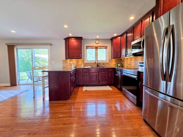 6N525 Baker DR, Itasca, IL 60143