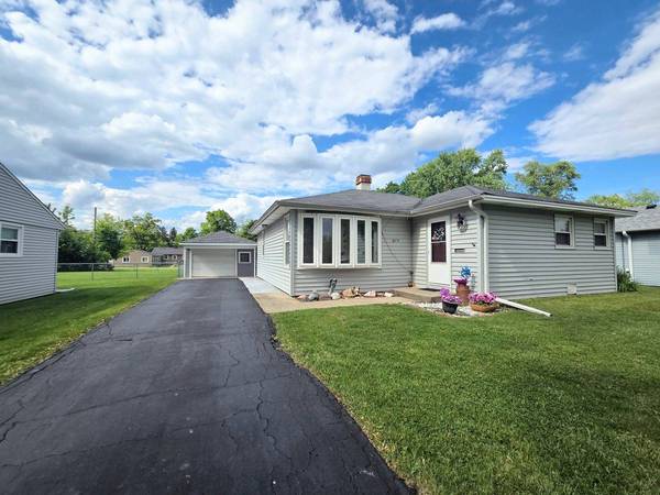 2310 Eastman ST, Rolling Meadows, IL 60008