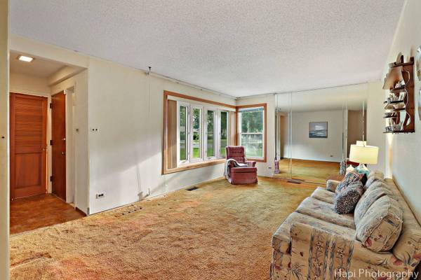 2310 Eastman ST, Rolling Meadows, IL 60008