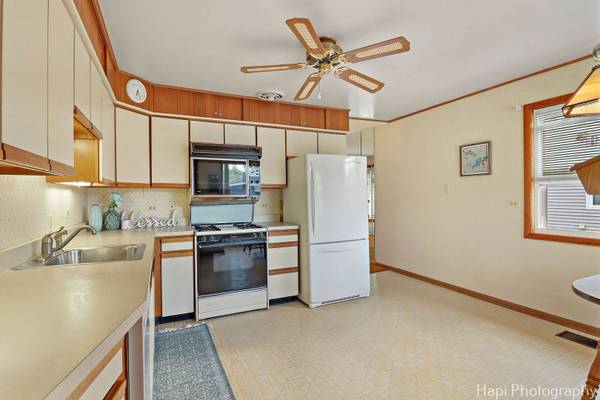 2310 Eastman ST, Rolling Meadows, IL 60008