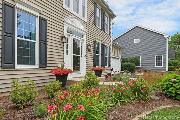 768 Wexford CT, Grayslake, IL 60030