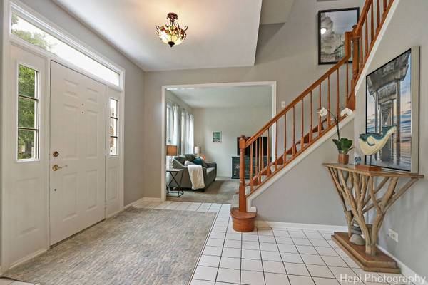 768 Wexford CT, Grayslake, IL 60030