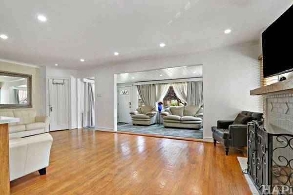 2446 LEYDEN AVE, River Grove, IL 60171