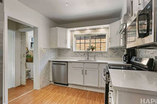 2446 LEYDEN AVE, River Grove, IL 60171