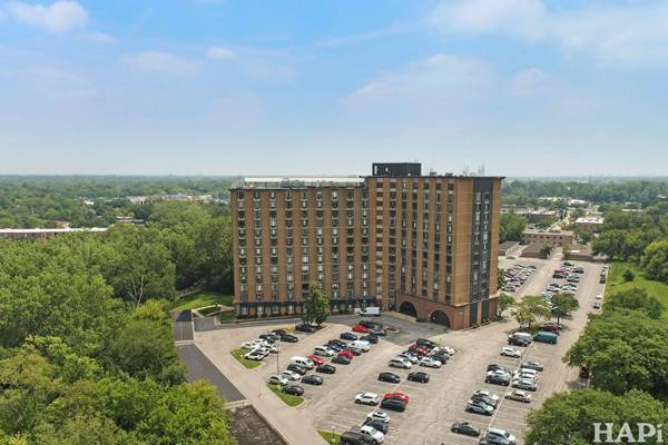 1 Renaissance PL #1119, Palatine, IL 60067