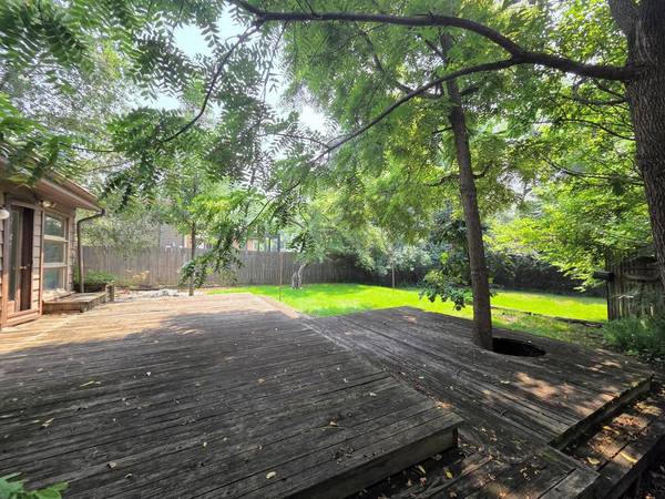 773 Lomond DR, Mundelein, IL 60060