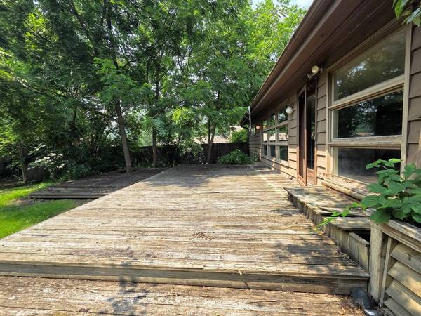 773 Lomond DR, Mundelein, IL 60060