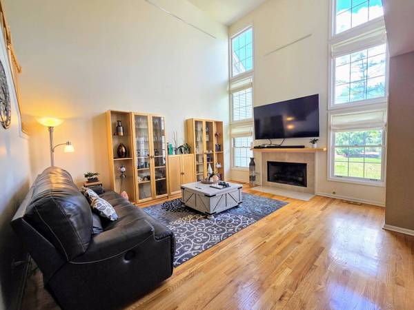 1535 W Ethans Glen DR, Palatine, IL 60067