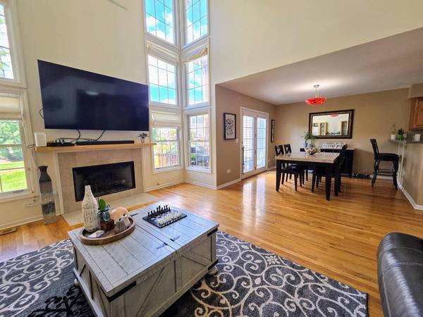 1535 W Ethans Glen DR, Palatine, IL 60067