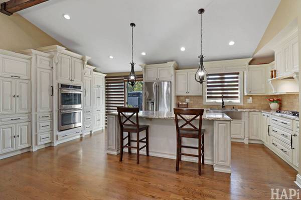 540 W Center ST, Itasca, IL 60143