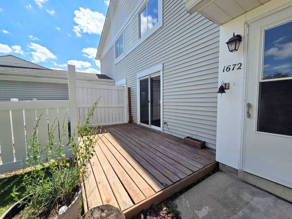 1672 Cornell DR, Hoffman Estates, IL 60169