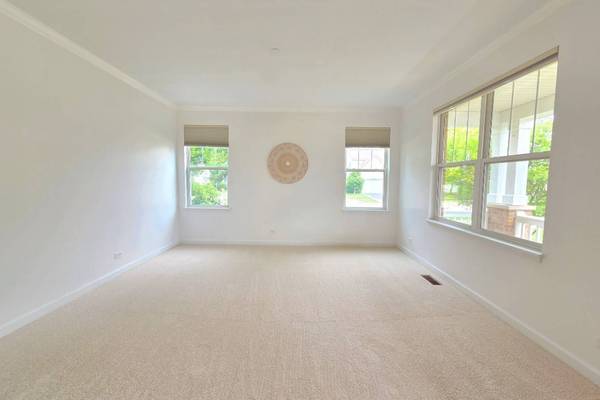 10174 Hopkins ST, Huntley, IL 60142